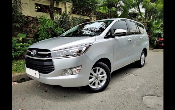 Selling Pearl White Toyota Innova 2019 in Parañaque