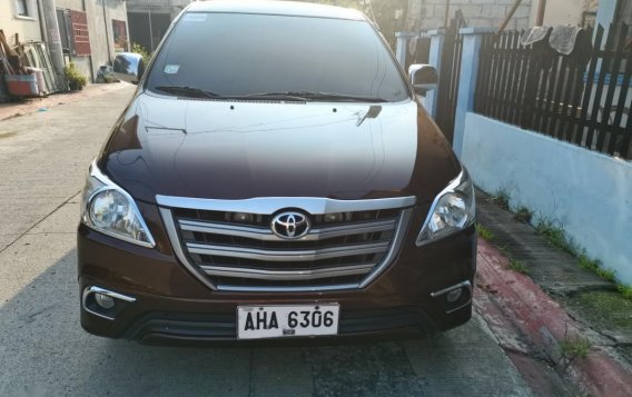 Selling Brown Toyota Innova 2015 in Manila-2