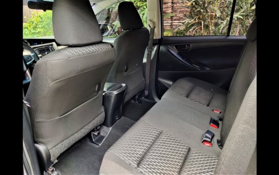 Selling Pearl White Toyota Innova 2019 in Parañaque-6