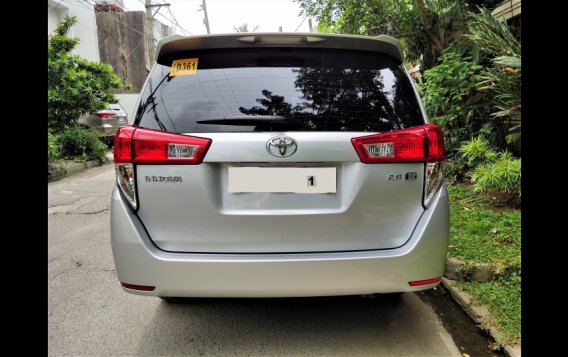 Selling Pearl White Toyota Innova 2019 in Parañaque-1