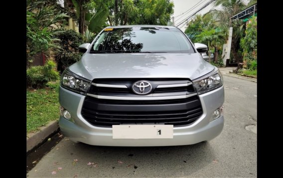 Selling Pearl White Toyota Innova 2019 in Parañaque-2