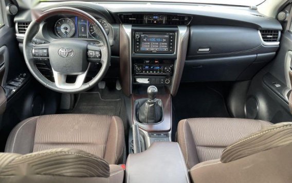 White Toyota Fortuner 2018 for sale in Manual-7