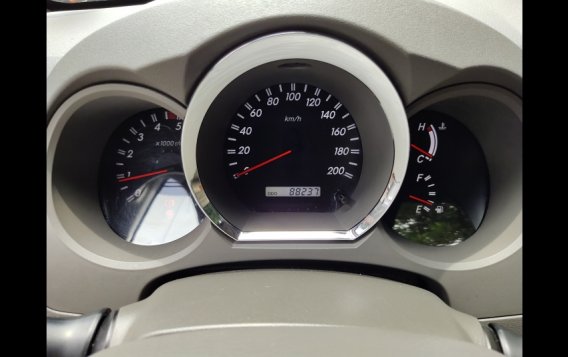 Silver Toyota Fortuner 2010 for sale in Parañaque-9