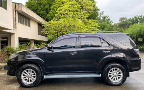 Black Toyota Fortuner 2013 for sale in Quezon-5