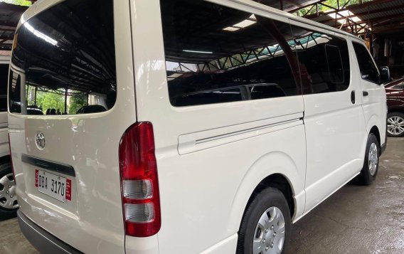 Selling White Toyota Hiace 2020 in Quezon-3