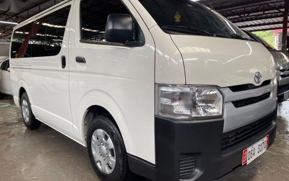 Selling White Toyota Hiace 2020 in Quezon-1