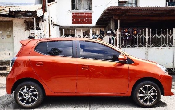 Selling Orange Toyota Wigo 2020 in Manila-1