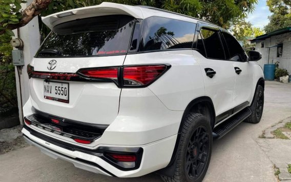 White Toyota Fortuner 2017 for sale in Imus-3