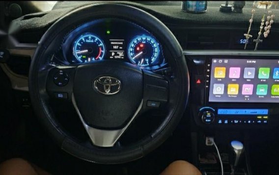 Selling Black Toyota Corolla Altis 2015 in Marikina-5