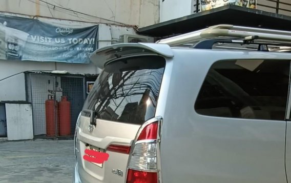 Pearl White Toyota Innova 2015 for sale in Manila-6