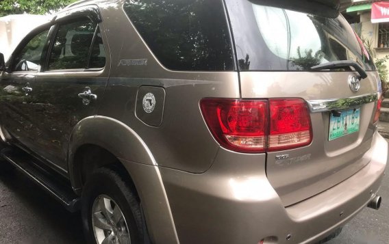 Toyota Fortuner 2005 for sale in Quezon City-5