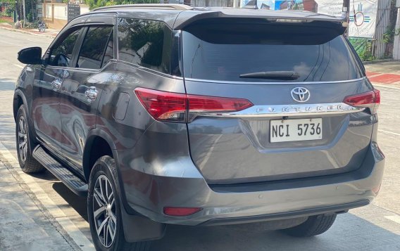 Sell Grey 2017 Toyota Fortuner in Quezon City-1