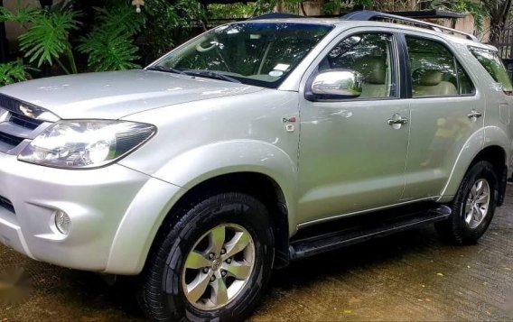 Silver Toyota Fortuner 2009 for sale in Antipolo-3