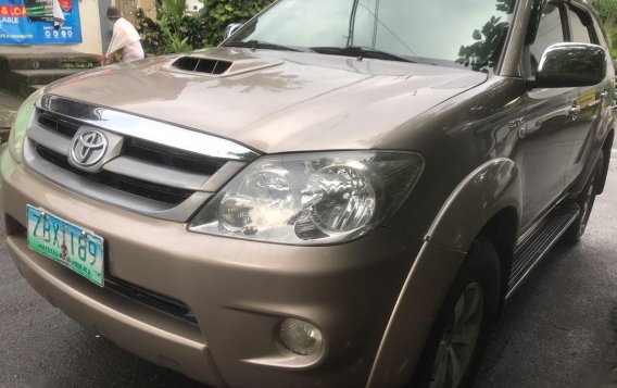 Toyota Fortuner 2005 for sale in Quezon City-1