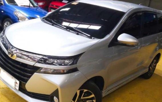 Selling Brightsilver Toyota Avanza 2020 in Marikina-2