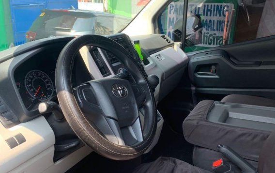 Selling Silver Toyota Hiace 2020 in Taguig-3