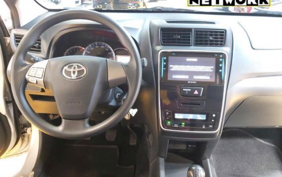 Selling Brightsilver Toyota Avanza 2020 in Marikina-8