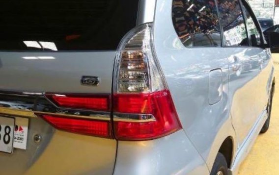 Selling Brightsilver Toyota Avanza 2020 in Marikina-5