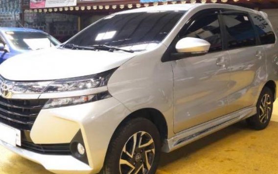 Selling Brightsilver Toyota Avanza 2020 in Marikina-1