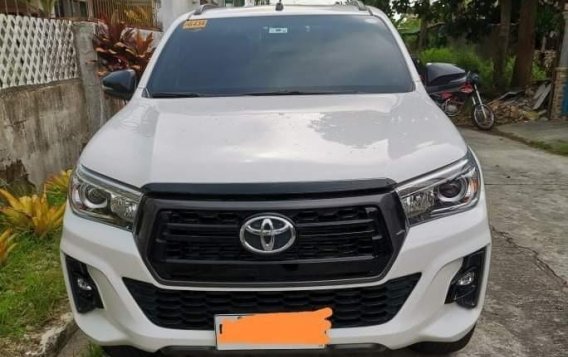 White Toyota Hilux 2019 for sale in Bacolod-1