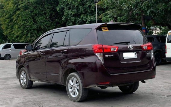 Red Toyota Innova 2016 for sale in Makati-5