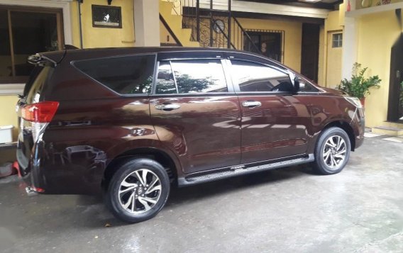 Selling Brown Toyota Innova 2021 in Pasay-8