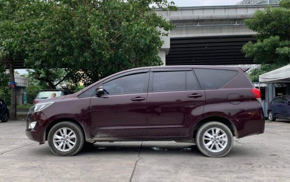 Red Toyota Innova 2016 for sale in Makati-7