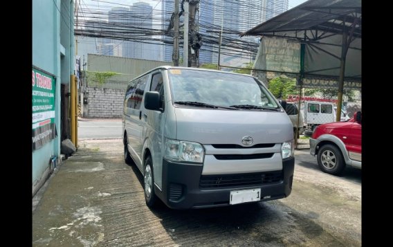 Silver Toyota Hiace 2019 for sale in Makati-3