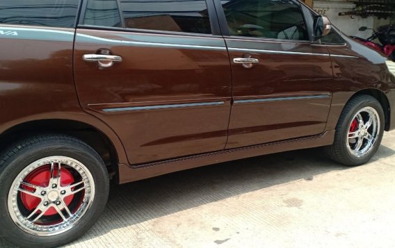 Brown Toyota Innova 2013 for sale in Quezon City