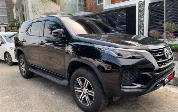 Selling Black Toyota Fortuner 2021 in Quezon