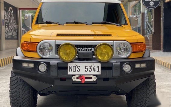 Yellow Toyota Fj Cruiser 2016 for sale in Automatic