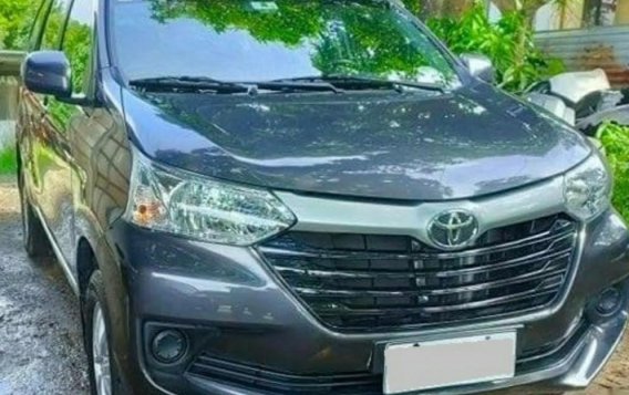 Selling Silver Toyota Avanza 2018 in Pasig