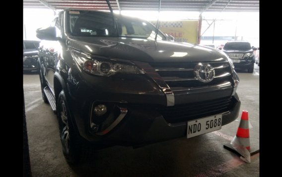 Grey Toyota Fortuner 2019 SUV for sale in Quezon City-1