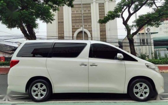 Pearl White Toyota Alphard 2012 for sale in Quezon-3