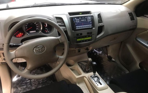 Brightsilver Toyota Fortuner 2007 for sale in Quezon-7