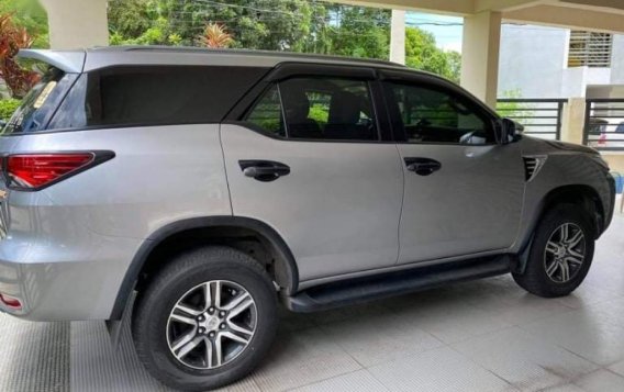 Pearl White Toyota Fortuner 2017 for sale in Malabon-7