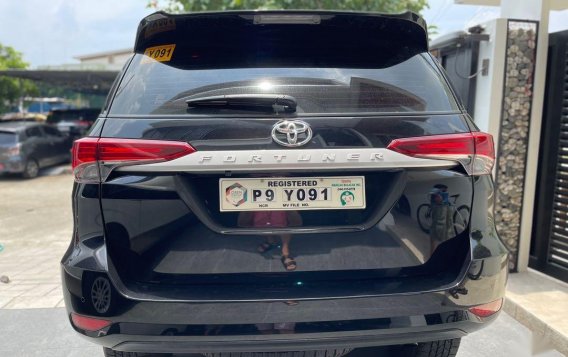 Selling Black Toyota Fortuner 2021 in Quezon-3