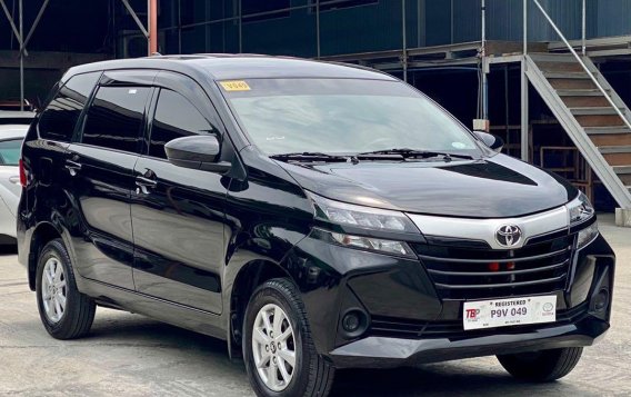 Selling Black Toyota Avanza 2021 in Makati
