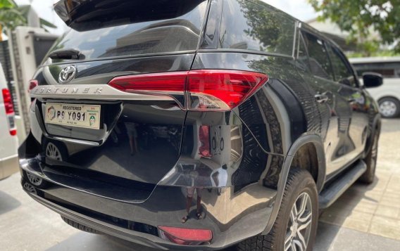 Selling Black Toyota Fortuner 2021 in Quezon-2