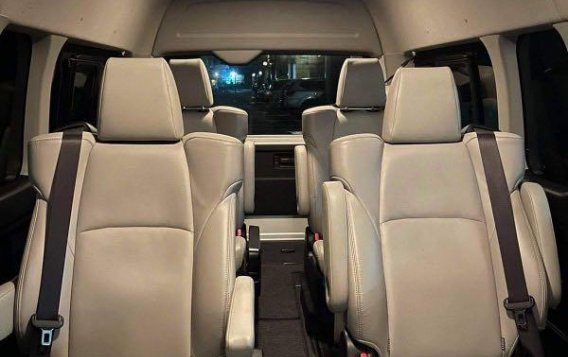 Sell Pearl White 2019 Toyota Hiace Super Grandia in San Juan-6