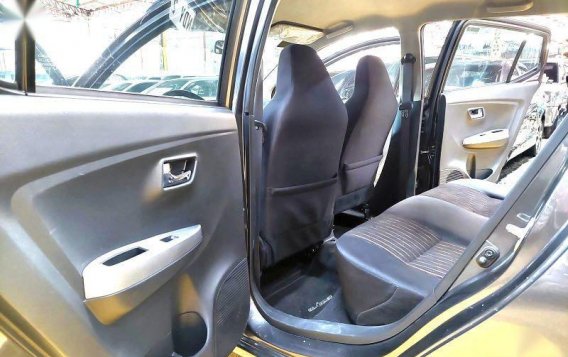 Selling Grey Toyota Wigo 2019 in Marikina-6
