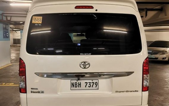 Selling Pearl White Toyota Hiace Super Grandia 2018 in Pateros-3