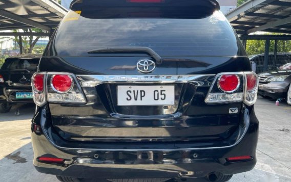 Black Toyota Fortuner 2015 for sale in Las Pinas-5