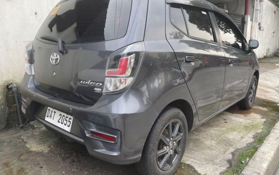 Selling Grey Toyota Wigo 2021 in Quezon City-1