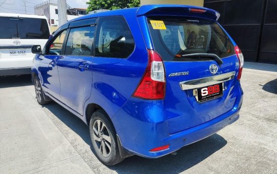 Selling Blue 2018 Toyota Avanza in Quezon-1