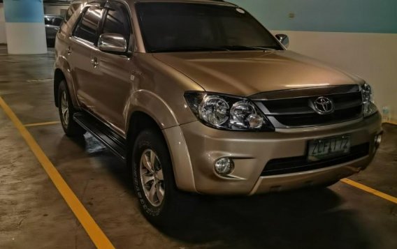  Grey Toyota Fortuner 2005 for sale in Pateros-1