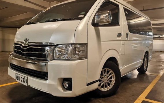 Selling Pearl White Toyota Hiace Super Grandia 2018 in Pateros-1