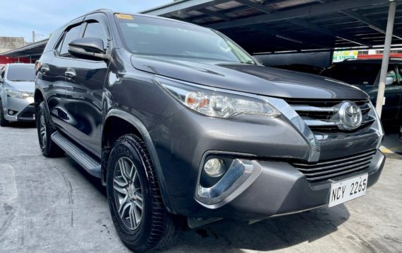 Grey Toyota Fortuner 2017 for sale in Automatic-1