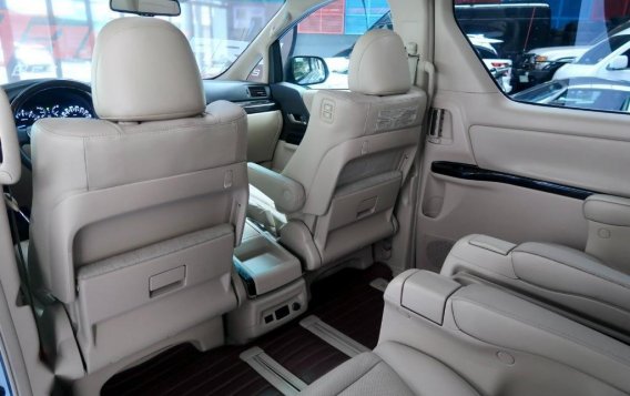 Selling Pearl White Toyota Alphard 2014 in Quezon City-7