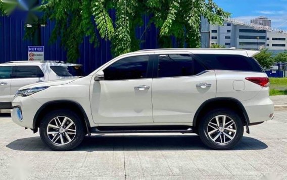 Selling Pearl White Toyota Fortuner 2016 in Makati-9